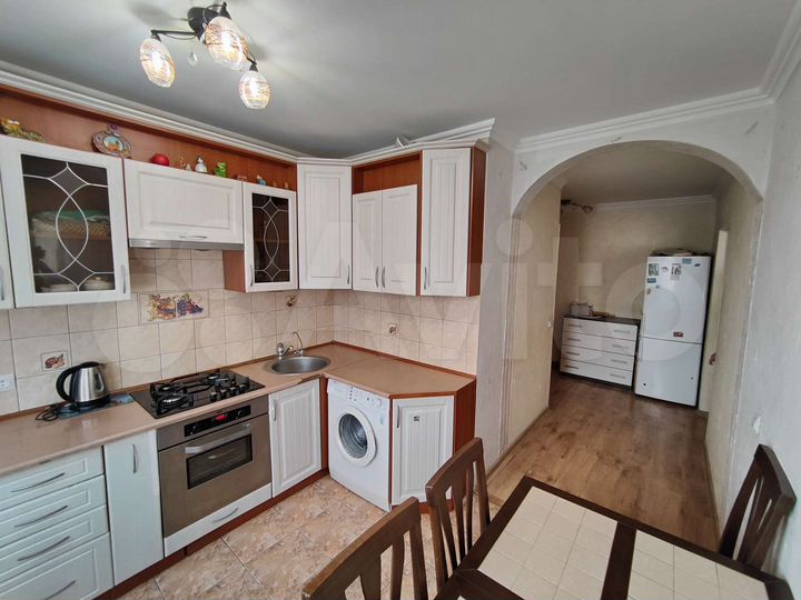 2-к. квартира, 60 м², 3/5 эт.