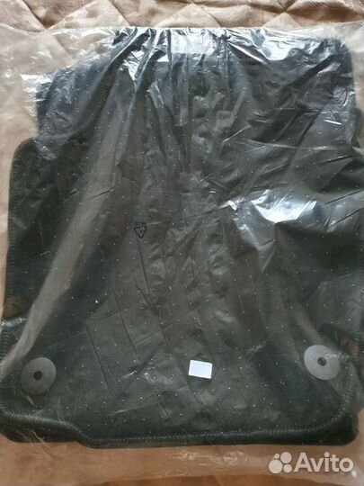 Автомобильные коврики текстильные