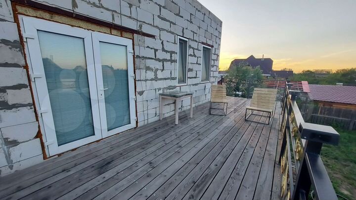 Дом 200 м² на участке 6 сот.