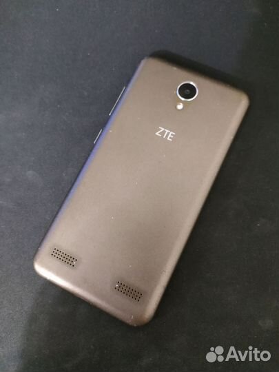 ZTE Blade A520, 2/16 ГБ