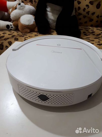 Робот пылесос Midea vcr03w