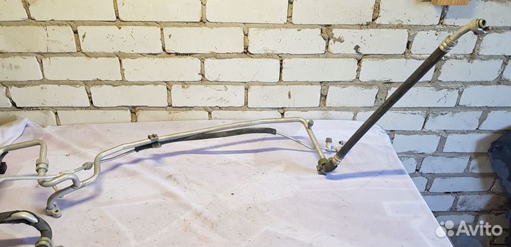 Mitsubishi pajero 3 Трубки кондиционера перед