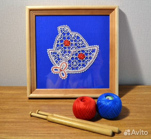 Панно из кружева 