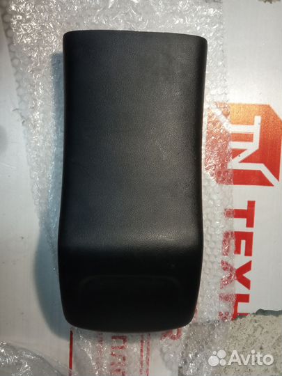 Задняя панель подлокотника