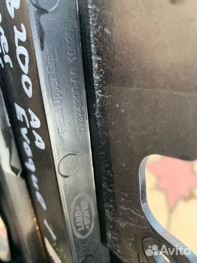 Решетка радиатора Range Rover Evoque 1 2011-2015