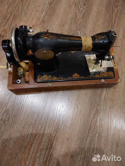 Швейная машина подольская