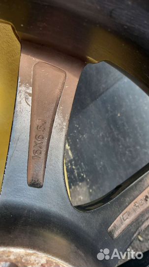 Резина летняя на дисках Matador (215/65, R16)