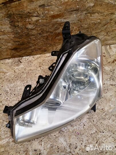 Фара левая Infiniti M Y50 ксенон