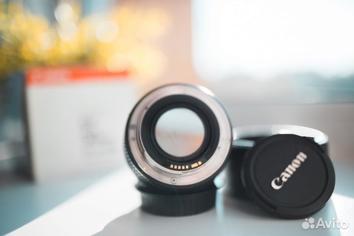 Объектив canon 50mm 1,4