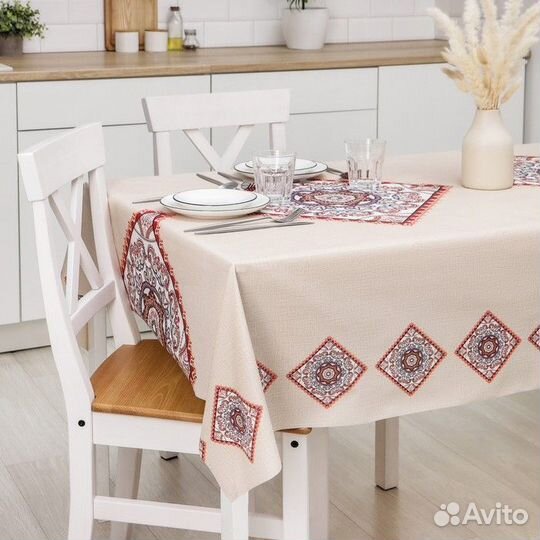 Клеёнка столовая на ткани «Цветочный мотив», рулон