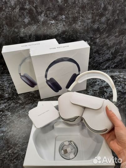Беспроводные наушники Apple AirPods max