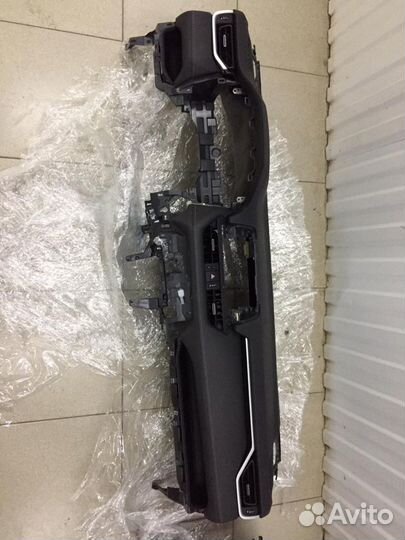 Торпедо Toyota RAV-4 XA50 2020г