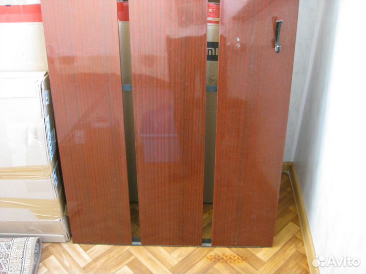 Вешалка в прихожую