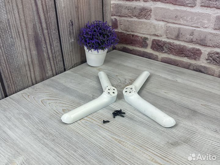 Ножки телевизора erisson 28hle18t2smw