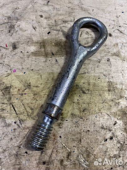 Крюк буксировочный Mercedes-Benz E-Class W211