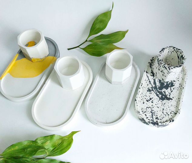 Кашпо руки из гипса, подставка, подсвечник