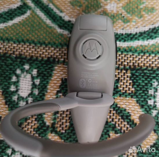 Bluetooth-гарнитура Motorola N136