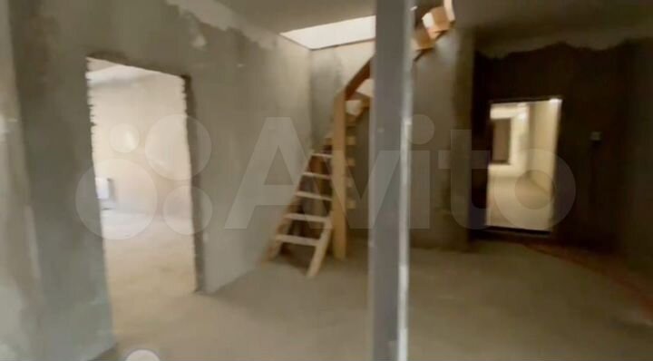 3-к. квартира, 70 м², 6/6 эт.