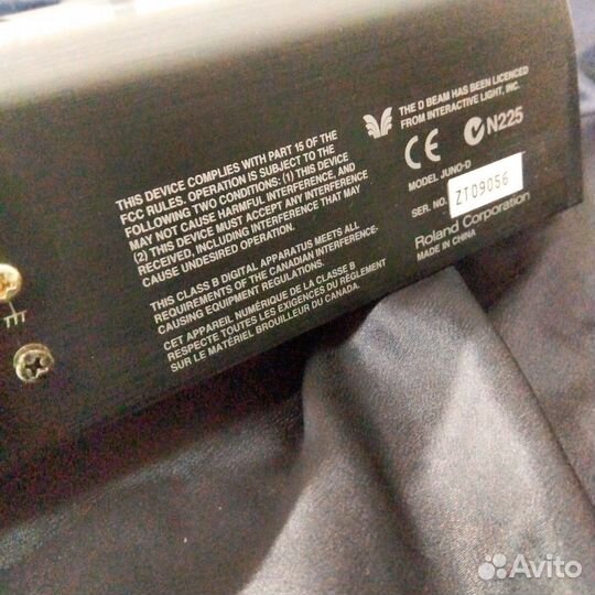 Синтезатор Roland Juno D