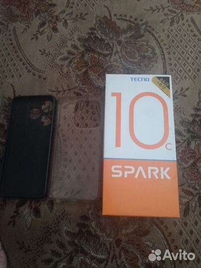 TECNO Spark 10, 4/128 ГБ