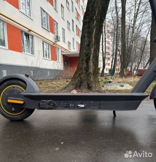 Электросамокат ninebot g30p