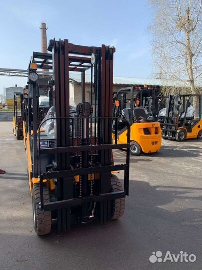 Погрузчик вилочный Forklift 2,5т