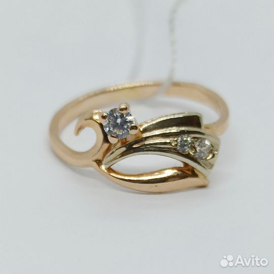 Золотое кольцо с фианитами
