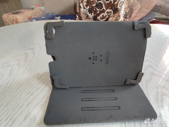 Чехол-подставка, в хорошем состоянии