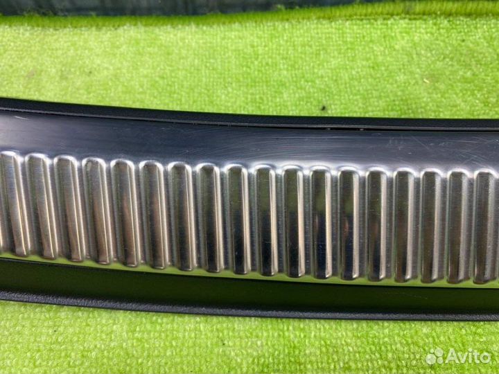 Декоративная накладка Audi A4 Avant B7 ALT 2006