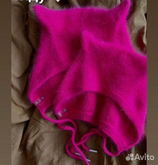 Вязаные головные уборы и аксессуары