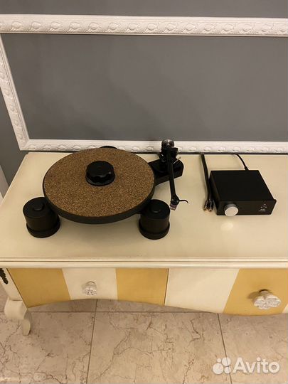 Виниловый проигрыватель Avid HI-FI Diva ll