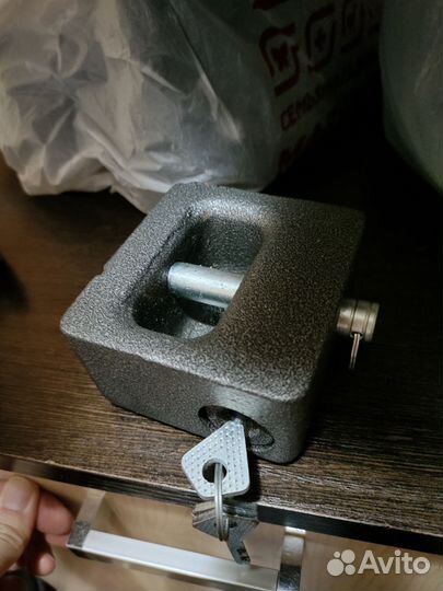 Замок гаражный навесной