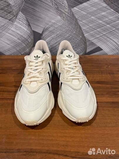 Кроссовки Adidas ozweego размер 43