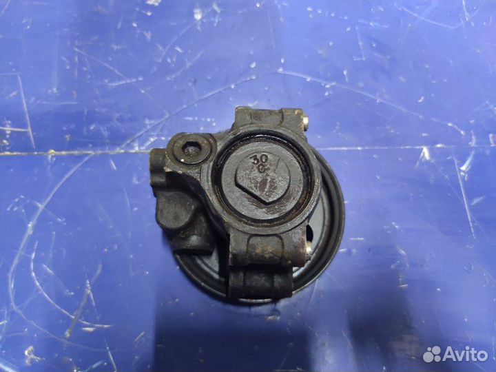 Насос гидроусилителя руля Ford Mondeo 3 2.0 2003