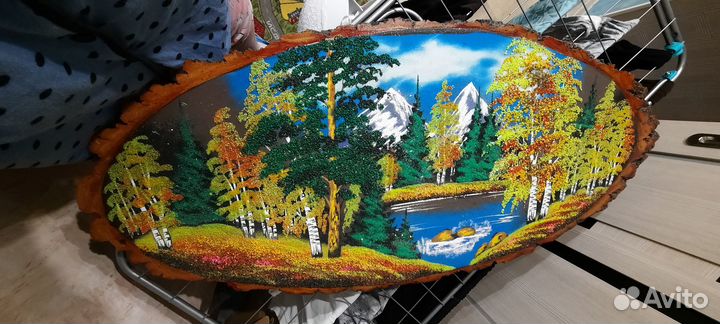 Картина на среде дерева
