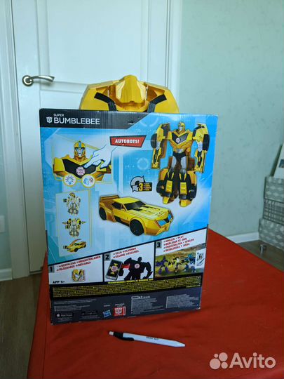 Трансформер бамблби hasbro