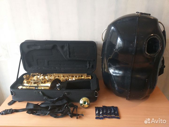 Саксофон mercury альт