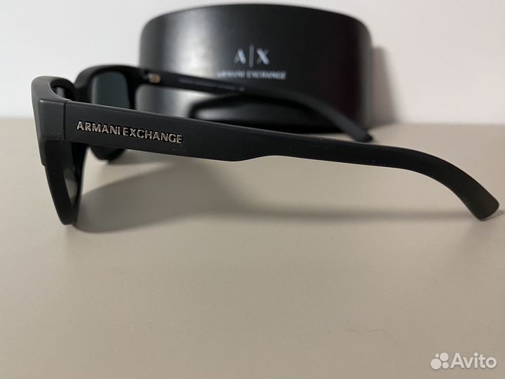 Солнцезащитные очки Armani Exchange OAX4026S