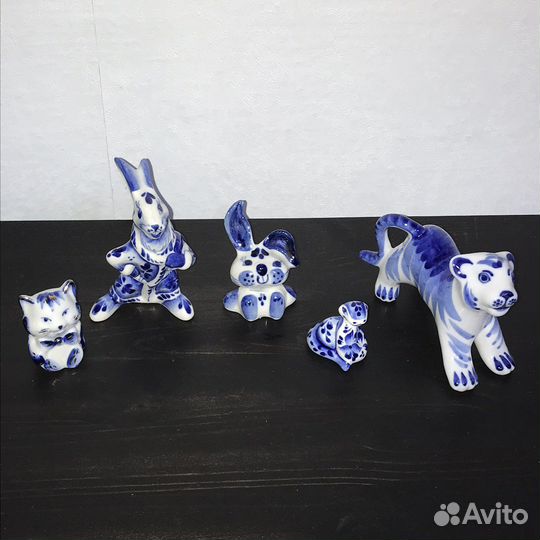 Гжельские Фарфоровые сувенирные фигурки