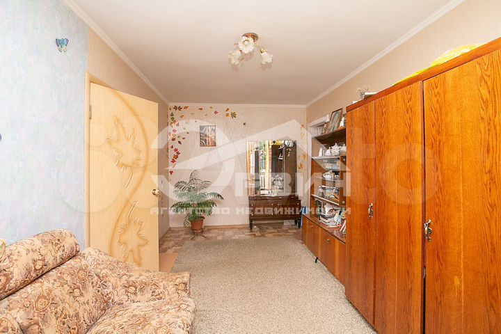 2-к. квартира, 42 м², 1/4 эт.