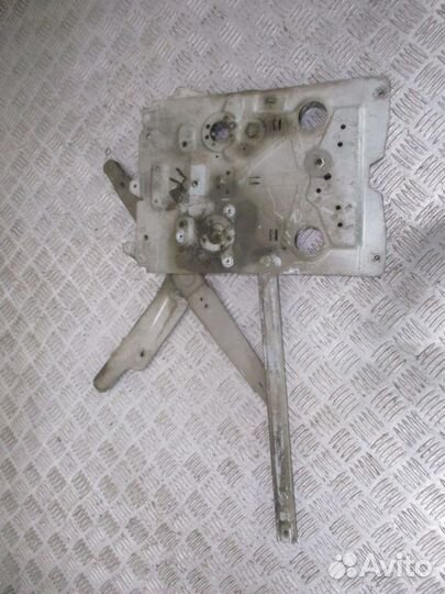 Механизм стеклоподъемника Volvo 3176540