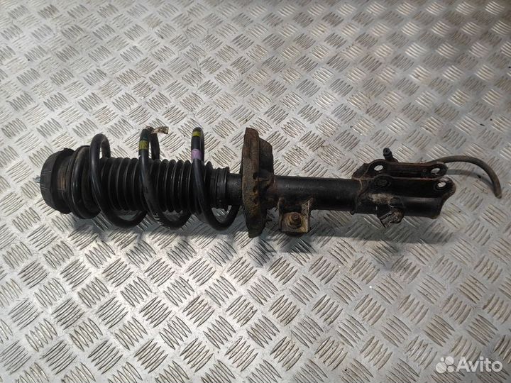 Стойка подвески правая Hyundai Solaris II