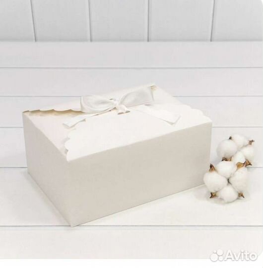 Крафт коробки 22х16х10, с лентой