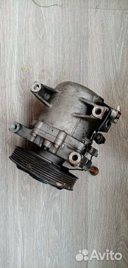 Компрессор кондиционера Nissan Bluberd SR18DE