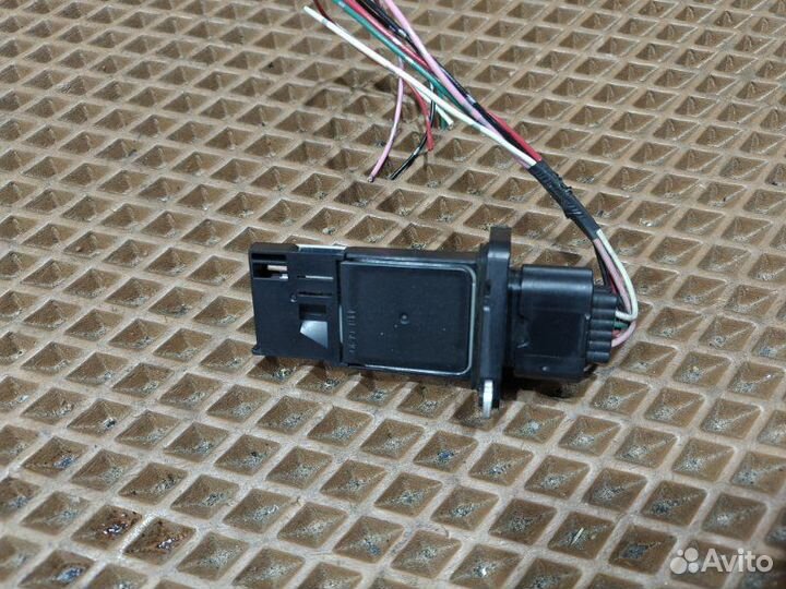 Датчик расхода воздуха Nissan X-Trail NT31 MR20DE