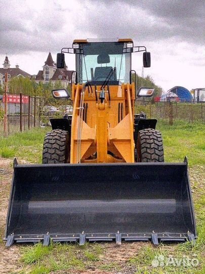 Фронтальный погрузчик Builder ZL32, 2023