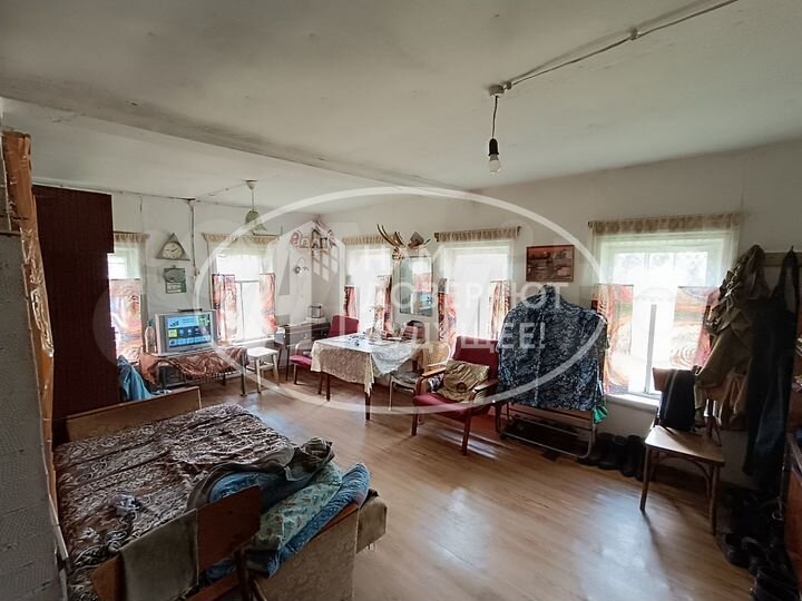 Дом 28,6 м² на участке 20 сот.