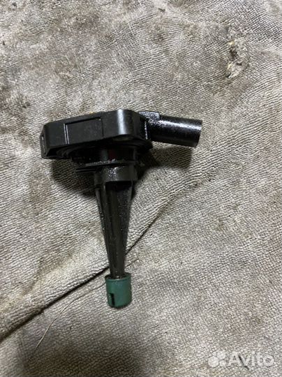Датчик уровня масла VW Audi Skoda 04E907660 CZC