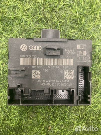 Блок управления двери передний правый Audi A5 8T