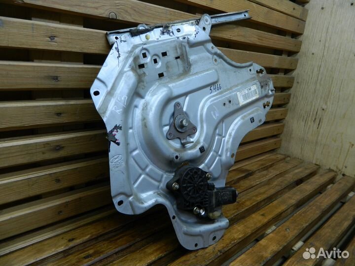 Hyundai Elantra XD - Стеклоподъемник задний правый